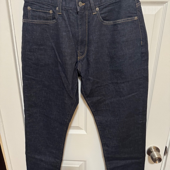 Men's Dark Blue Jeans (33x30) - Athletic Fit from Gap - Picture 5 of 6